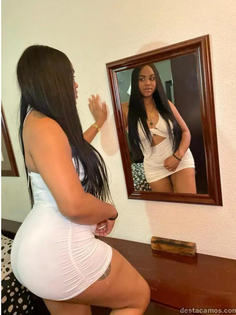 Chica busca chico en Cádiz: 