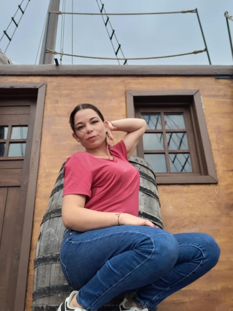 Chica busca chico en Almería: 