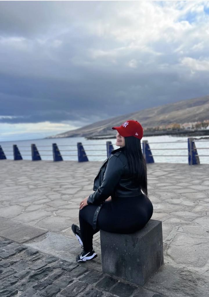 Chica busca chico en Granada: 