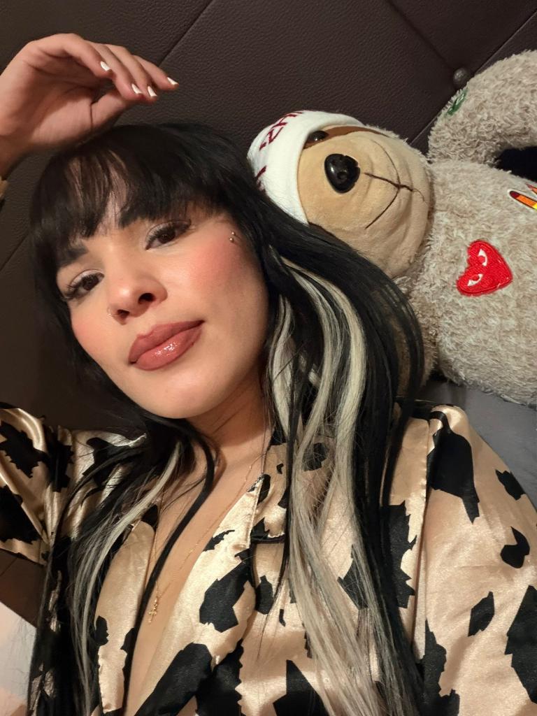 Chica busca chico en Ibiza: 