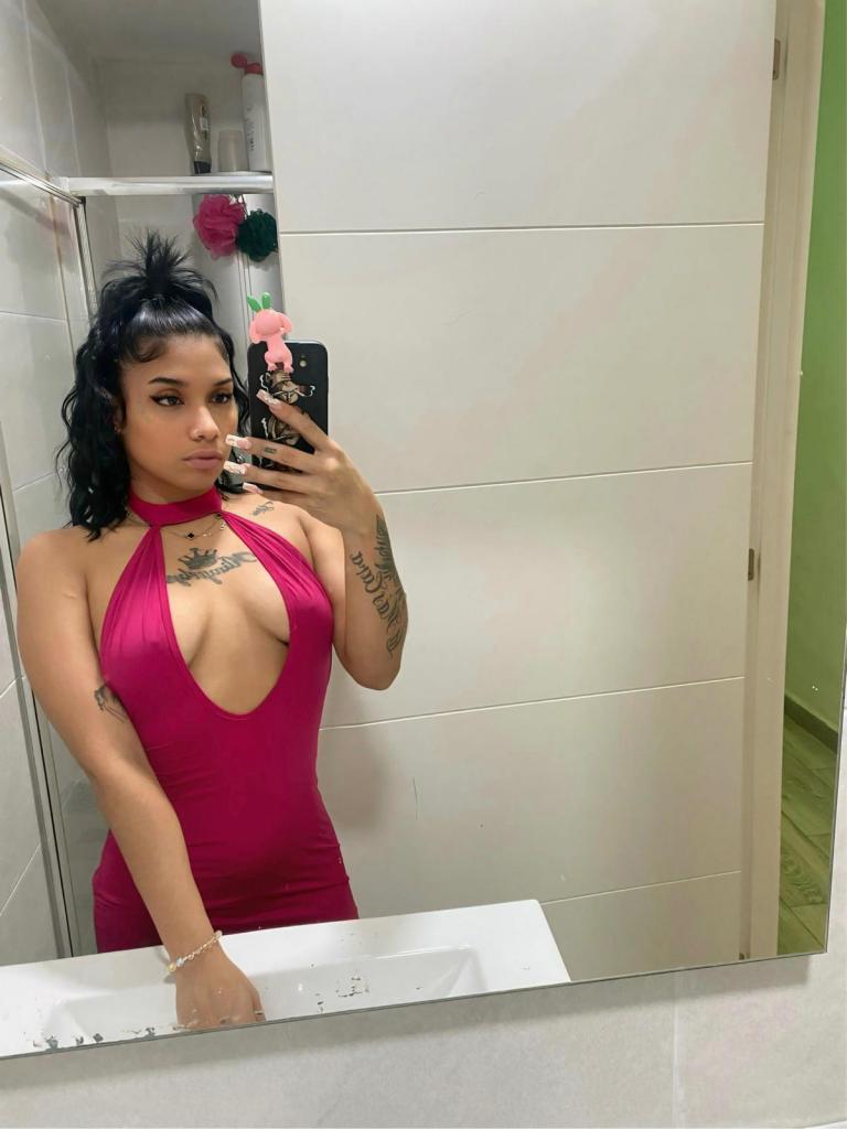 680366967: Chica busca chico en Madrid