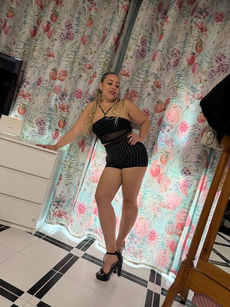 Chica busca chico en Murcia: 