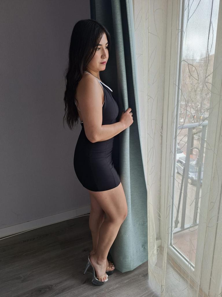 641976364: Chica busca chico en Madrid