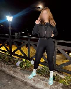 604246241: Chica busca chico en Barcelona