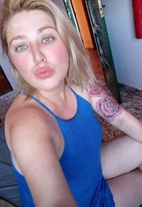 647268937: Chica busca chico en Cádiz