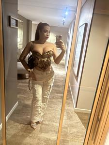 631081747: Transexual en Madrid