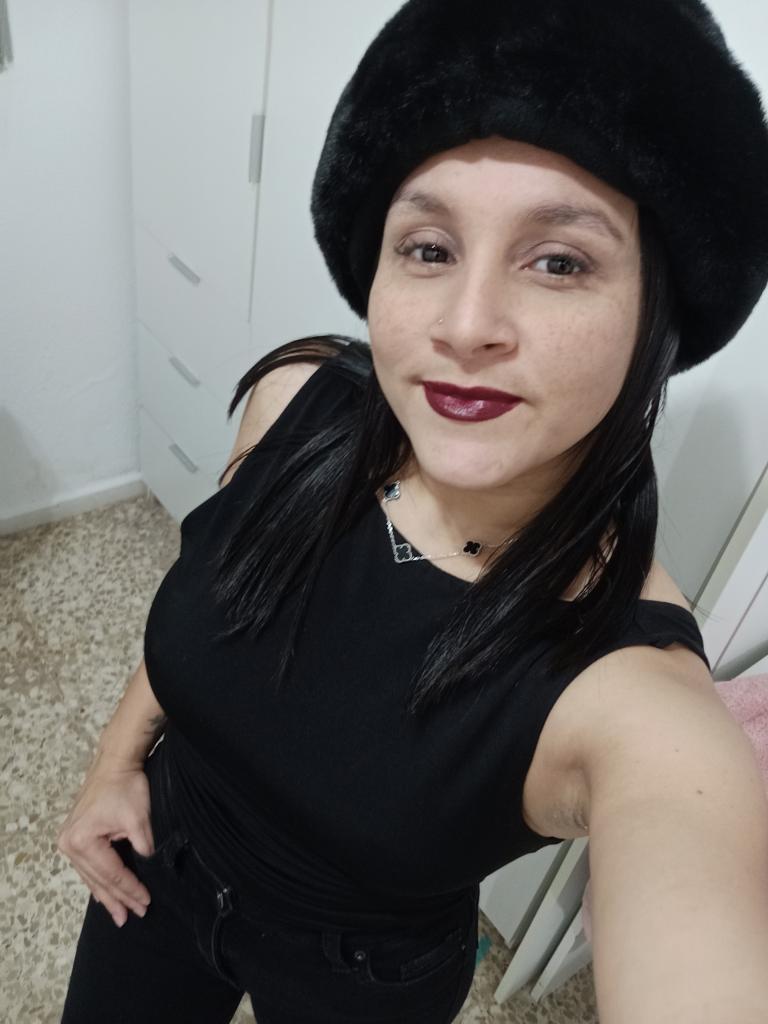 Chica busca chico en Granada: 