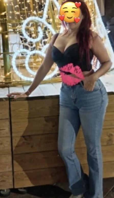 Chica busca chico en Huelva: 