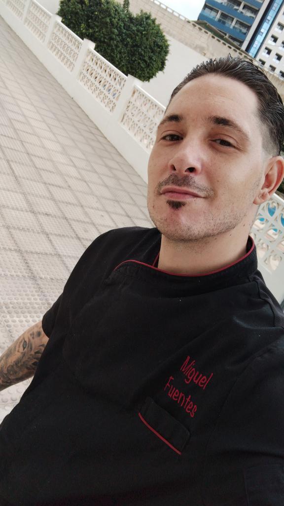 Chica busca chico en Alicante: 