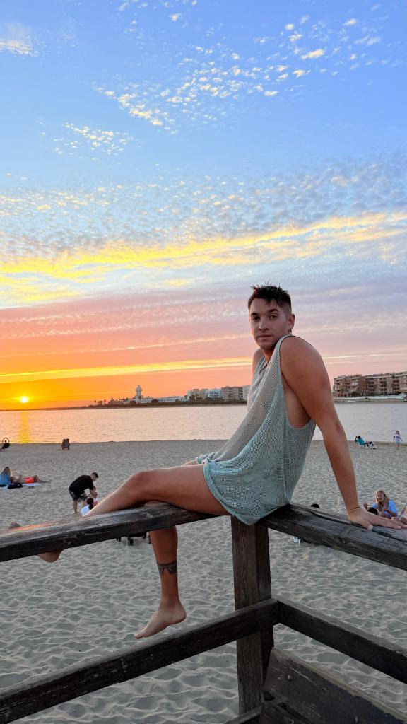 Chico busca chica en Huelva: 