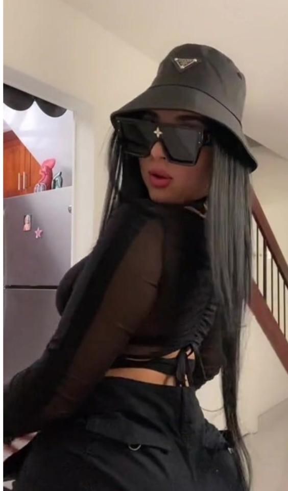 Chica busca chico en Cádiz: 