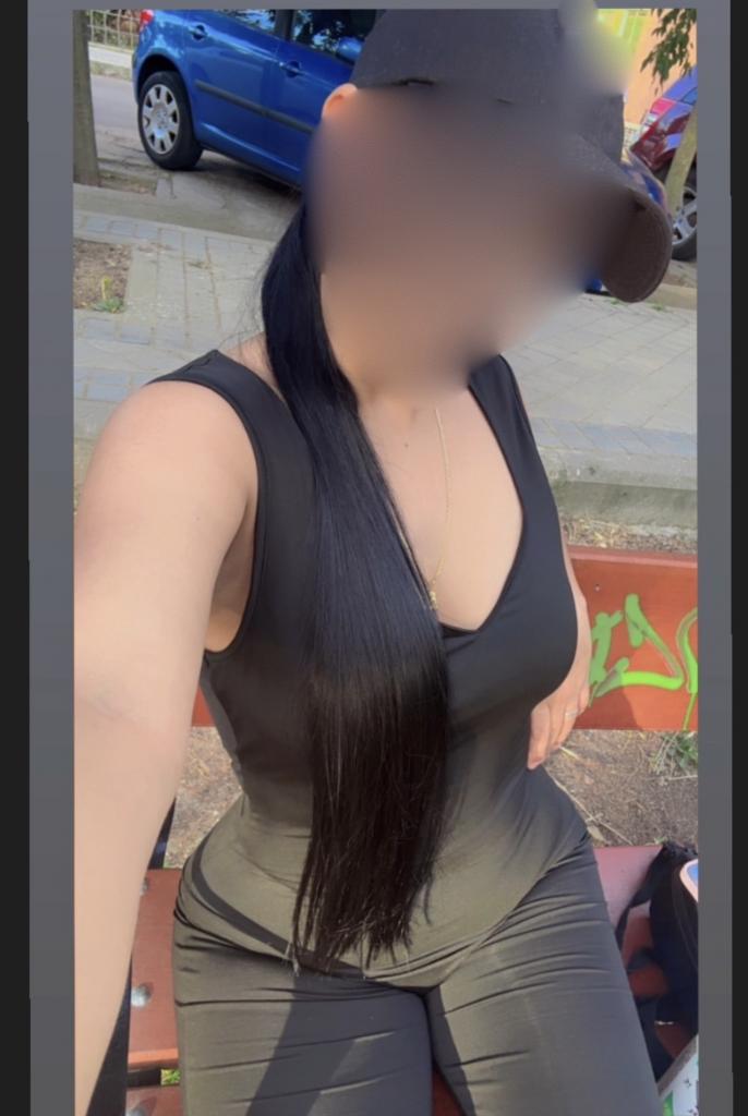 Chica busca chico en Sevilla: 