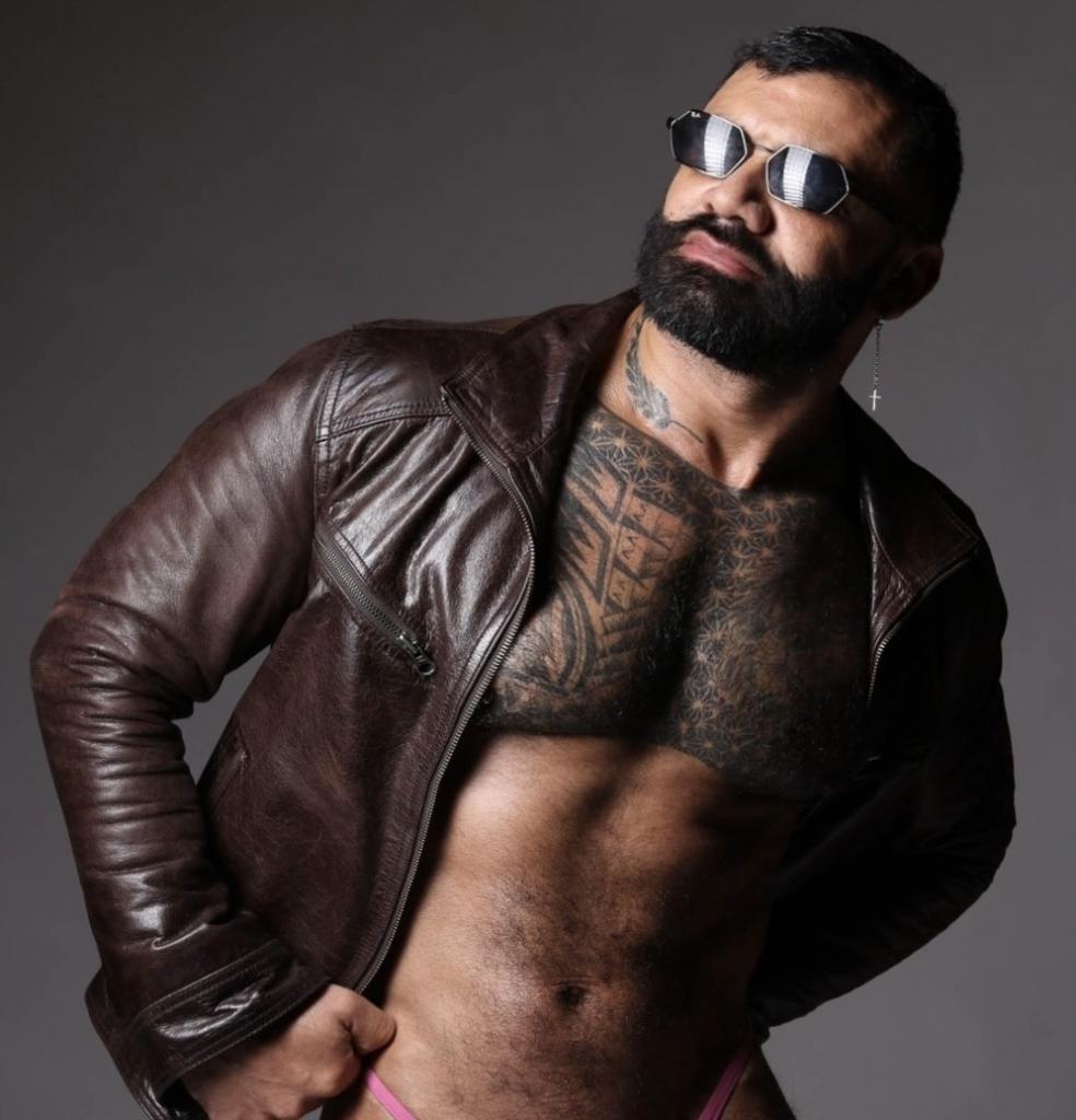 624351648: Chico busca chica en Barcelona