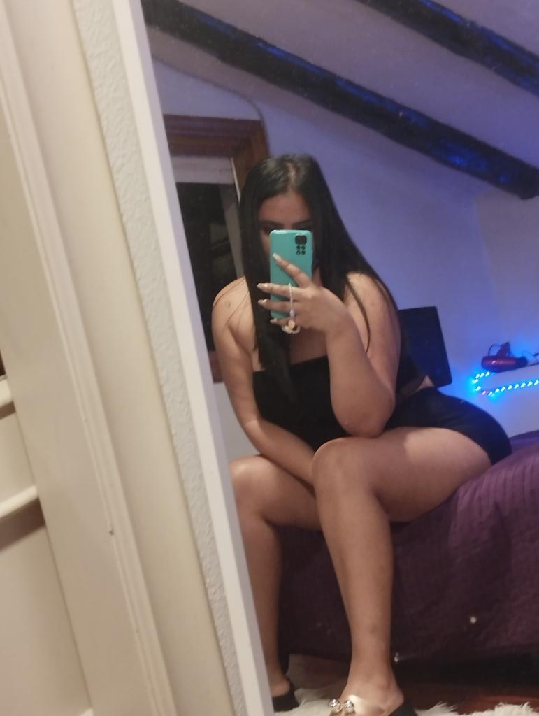 613821179: Chica busca chico en Cantabria