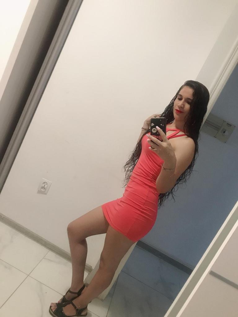 632276130: Chica busca chico en Alicante