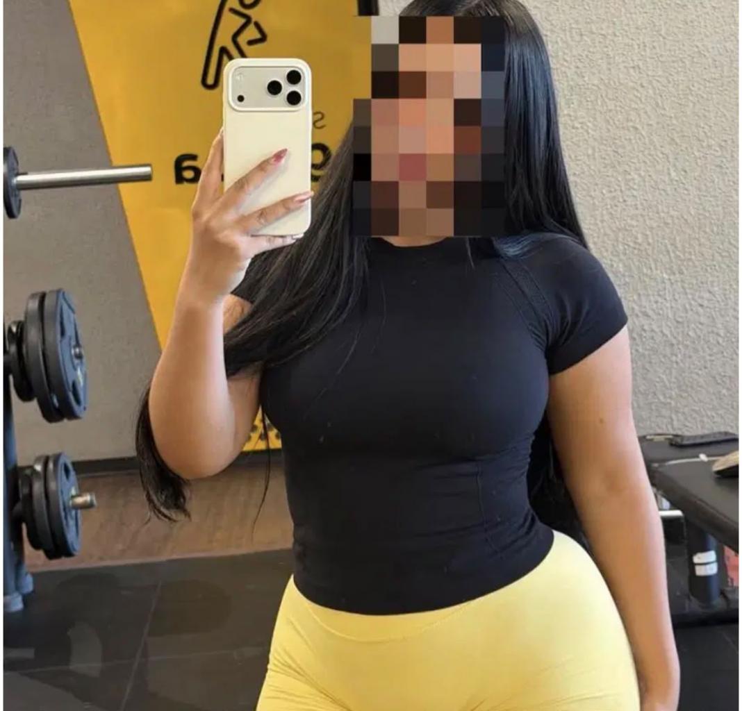 Chica busca chico en Almería: 
