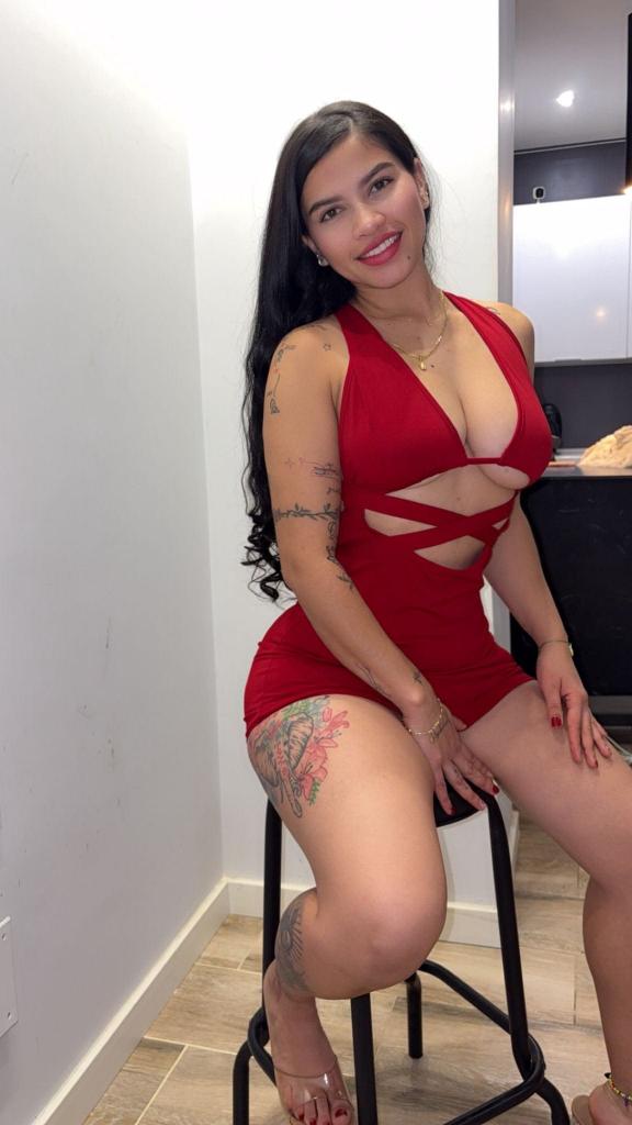661061799: Chica busca chico en Murcia