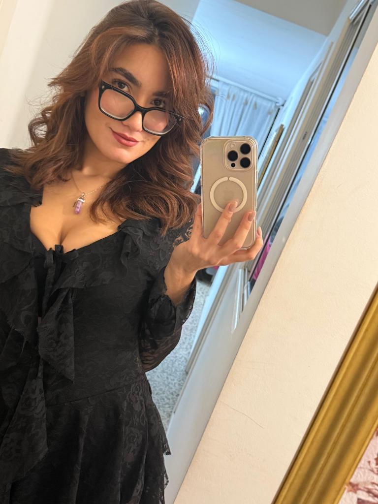 661368656: Chica busca chico en Mallorca