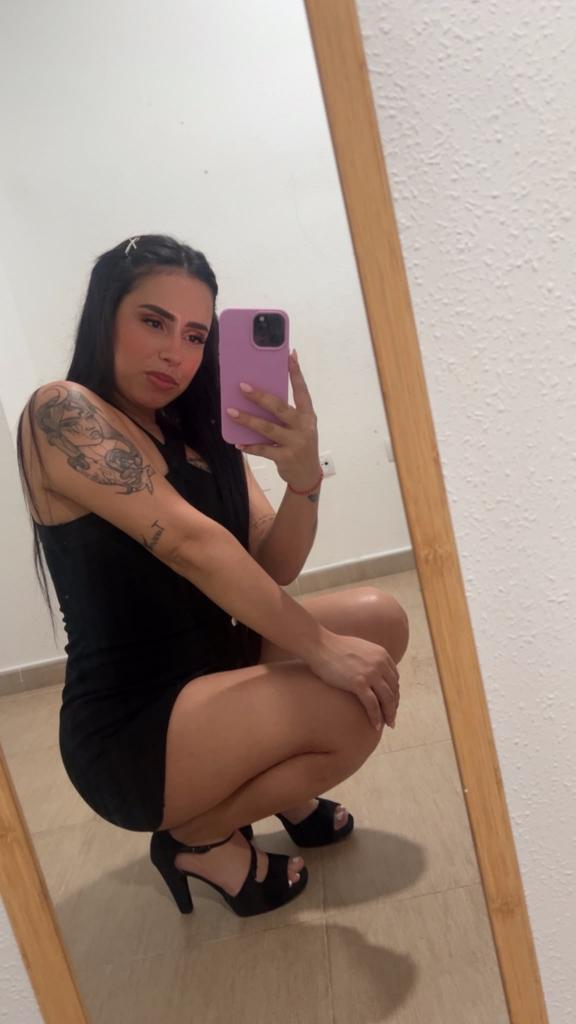 Chica busca chico en Almería: 