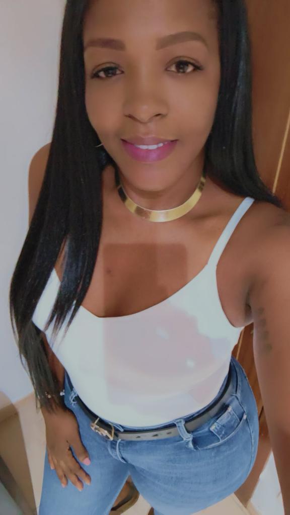 Chica busca chico en Tenerife: 