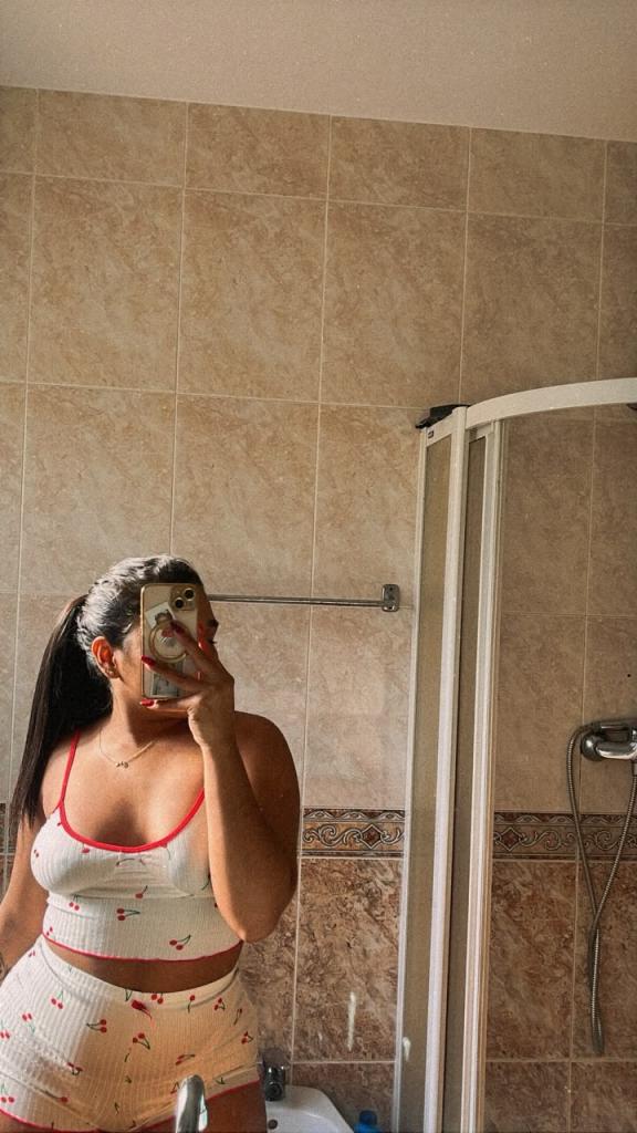 Chica busca chico en Almería: 