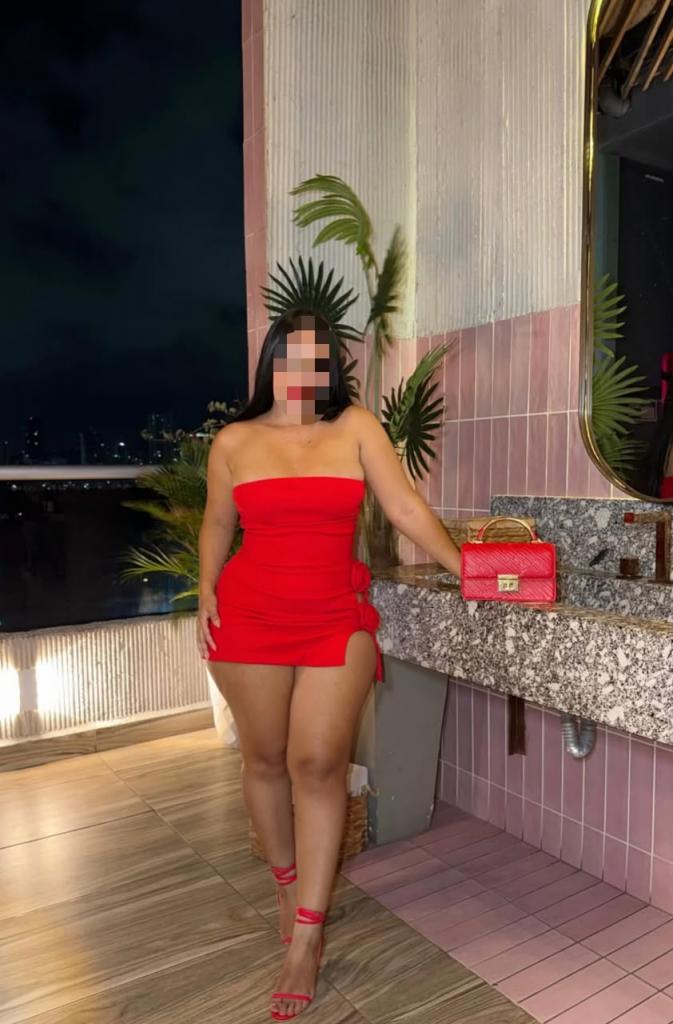 672130438: Chica busca chico en Murcia