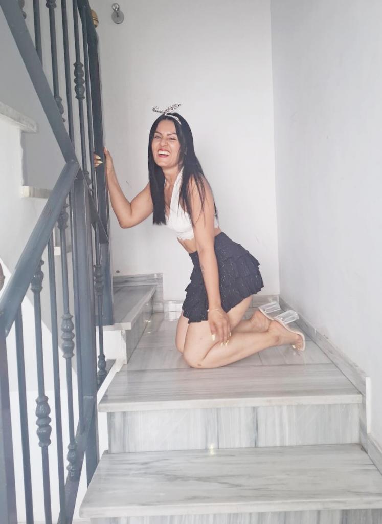 Chica busca chico en Cádiz: 