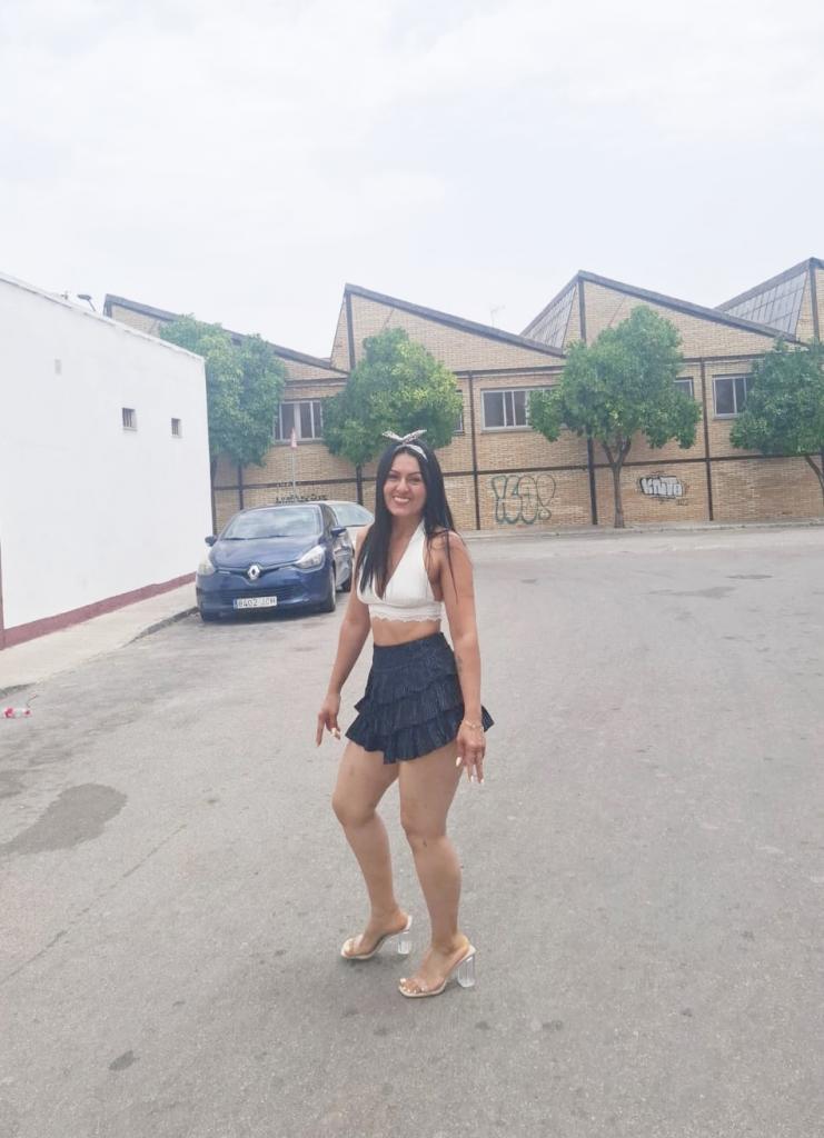 Chica busca chico en Cádiz: 