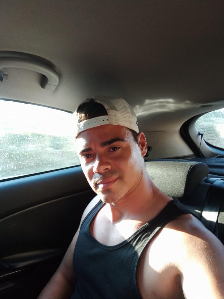 613461199: Chico busca chica en León