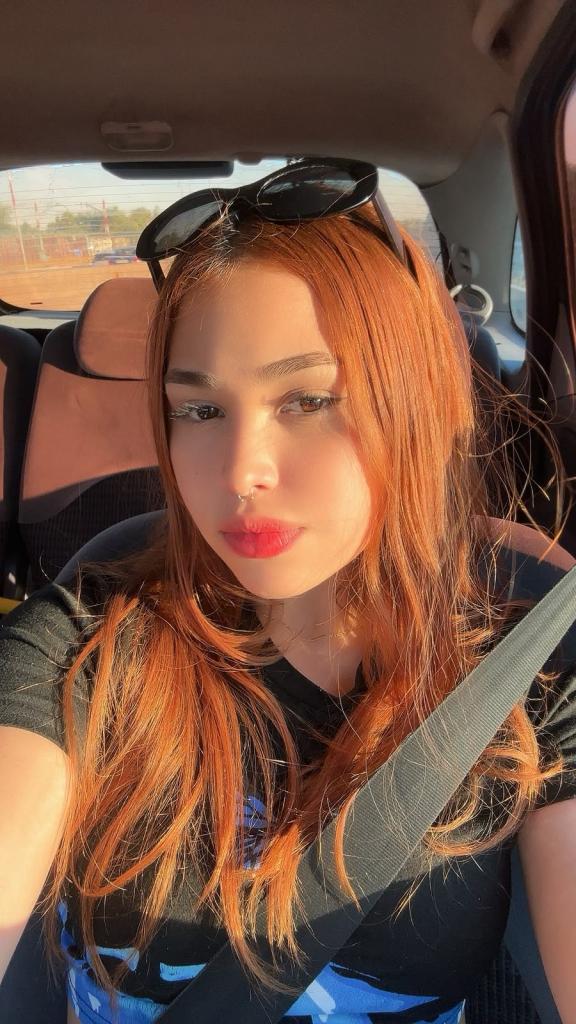 671321493: Chica busca chico en Málaga