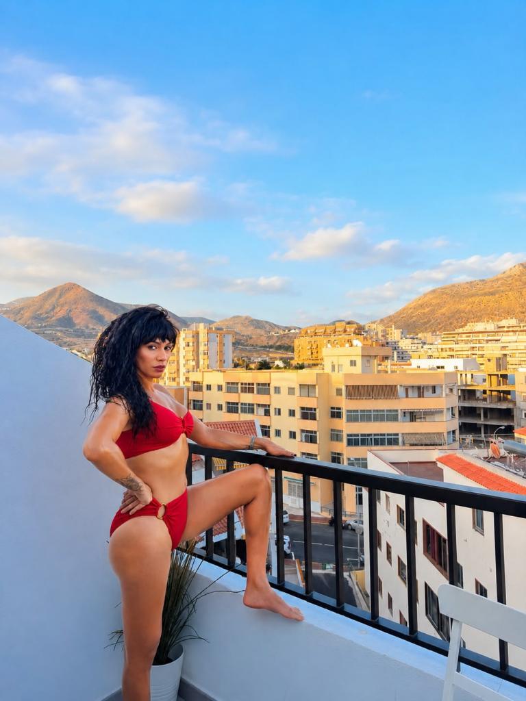 614396275: Transexual en Las Palmas