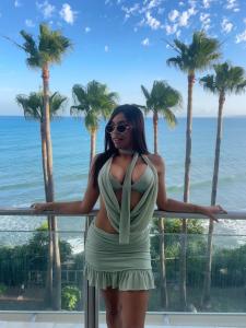697176685: Chica busca chico en Málaga