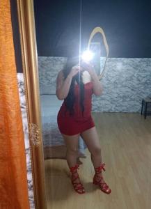 697224319: Chica busca chico en Valencia
