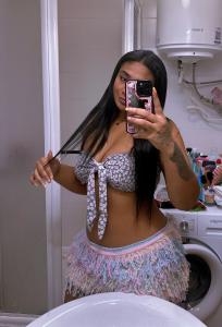 745001625: Chica busca chico en Pontevedra