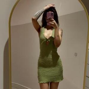 613204591: Chica busca chico en Sevilla