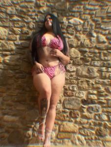 613349923: Chica busca chico en Barcelona