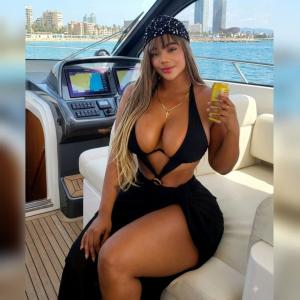 634796075: Chica busca chico en Madrid
