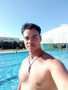 613461199: Chico busca chica en León