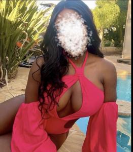 632779229: Chica busca chico en Barcelona