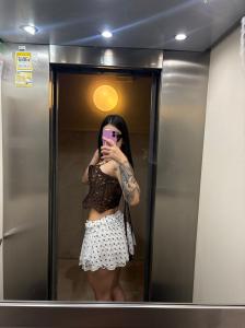 643876585: Chica busca chico en Málaga