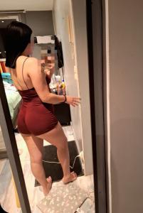 607224555: Chica busca chico en Madrid