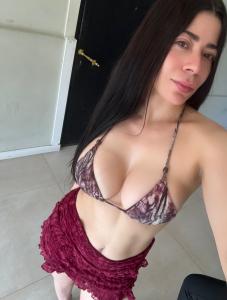 663785920: Chica busca chico en Zaragoza