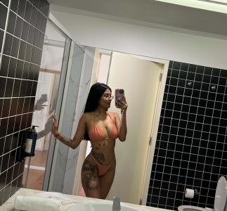 614622984: Chica busca chico en Barcelona
