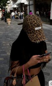 641986077: Chica busca chico en Sevilla