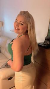 613384601: Chica busca chico en La Coruña