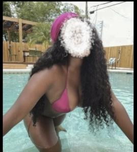632779229: Chica busca chico en Barcelona
