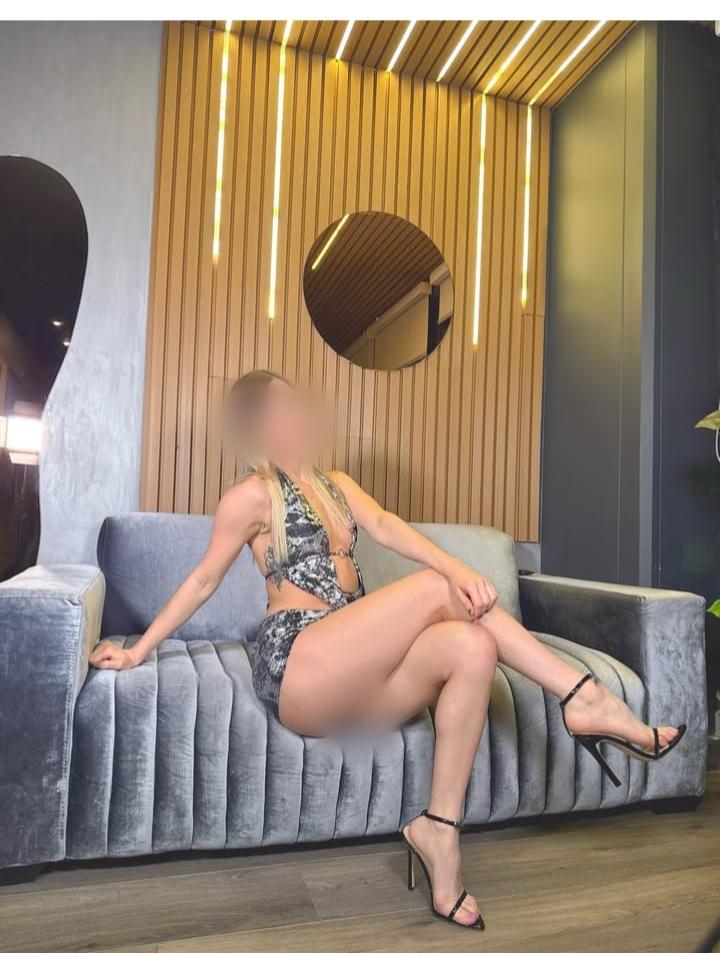 604390156: Chica busca chico en Mallorca