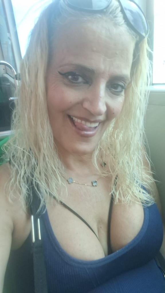 624788930: Chica busca chico en Tenerife
