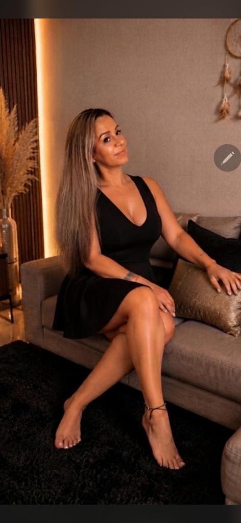 Chica busca chico en Tenerife: 