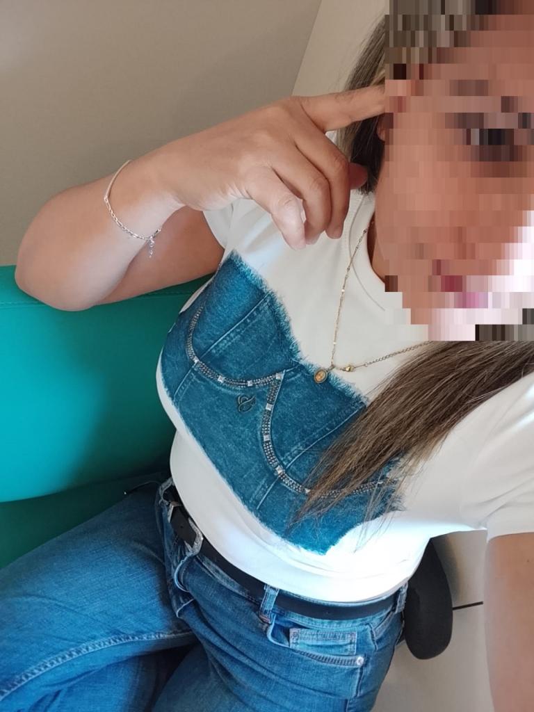 607434604: Chica busca chico en Madrid